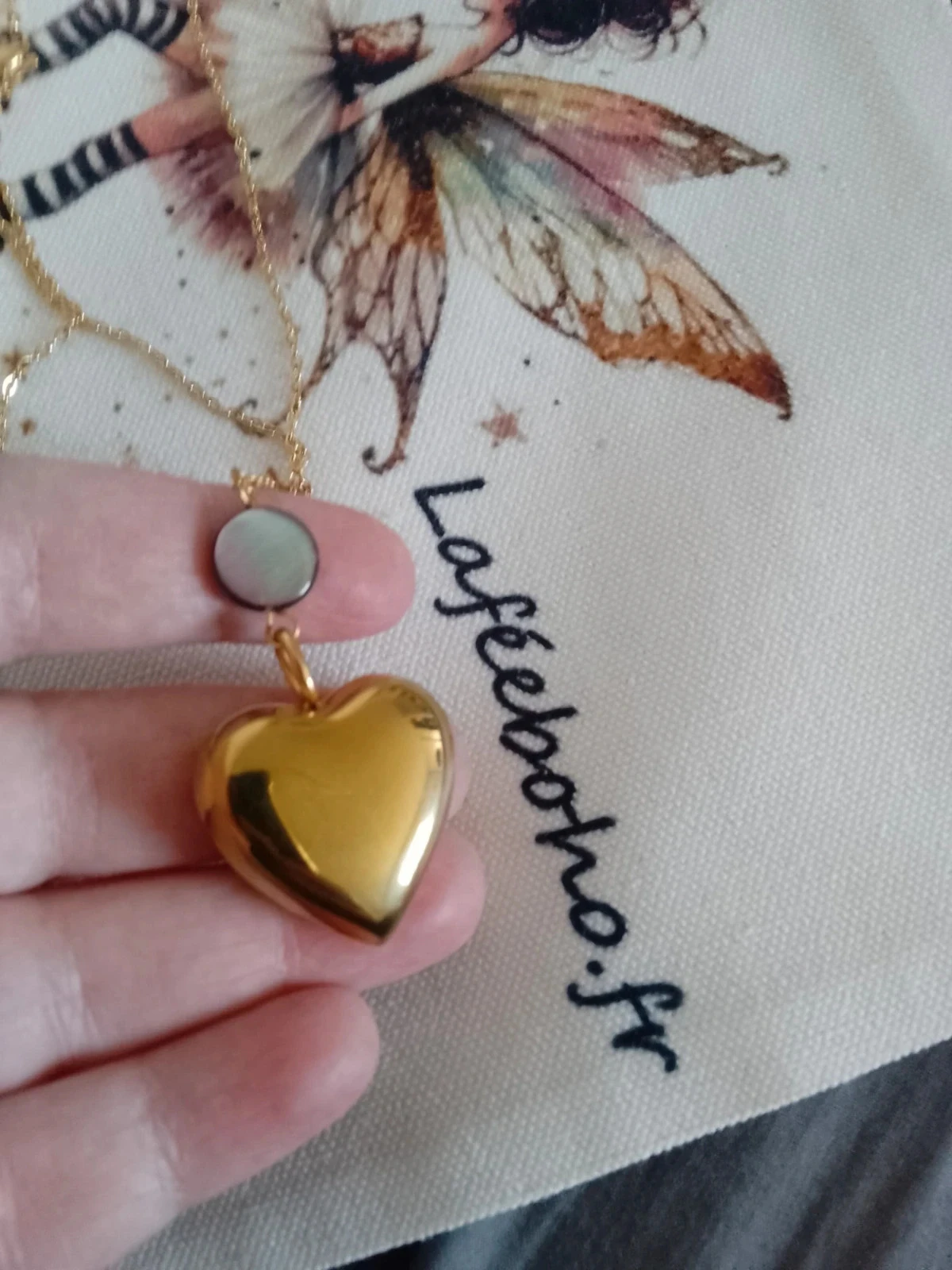 Collier bohème amour coeur doré avec pierre de n'acre grise – photo 2